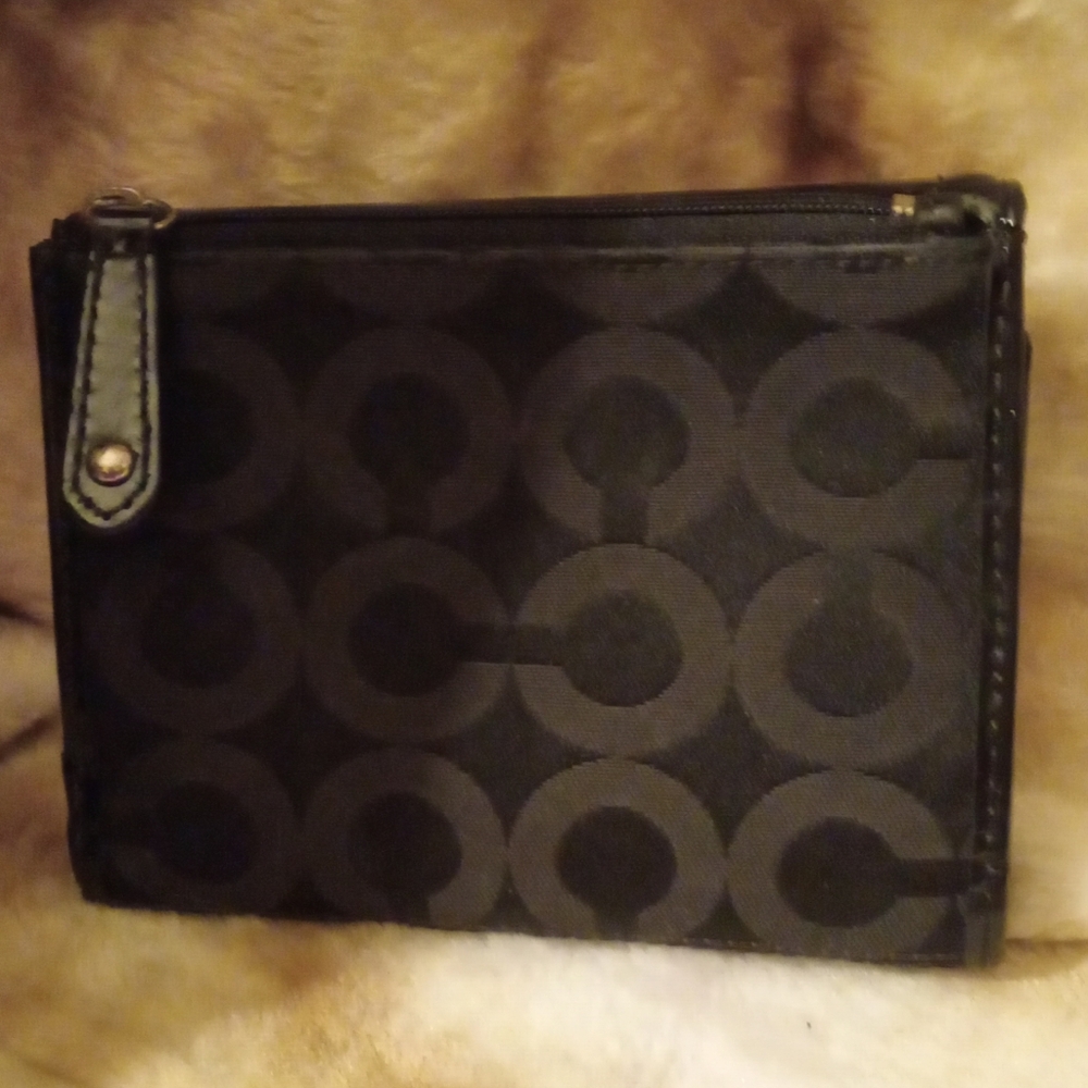Coach Madison Op C Black Patent Leather Bi-fold Wallet With Gold Accents EUC - Picture 2 of 13